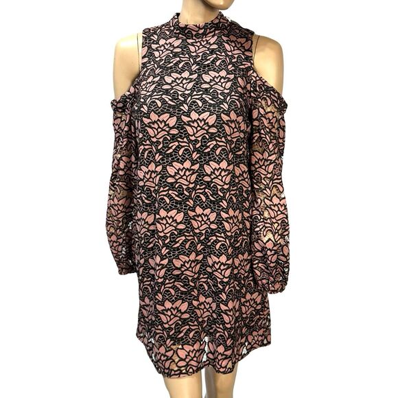 WAYF Cold Shoulder Shift Dress Size M Black Pink Blush Lace Overlay Medium NWT - Picture 1 of 9